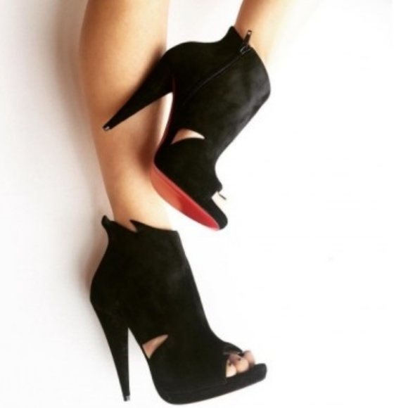 Christian Louboutin Shoes - Christian Louboutin bootie 38.5